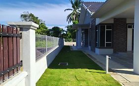 Homestay Kuala Terengganu Kampung Atas Tol